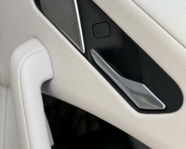Серый Ягуар I-Pace, объемом двигателя 0 л и пробегом 169 тыс. км за 23499 $, фото 16 на Automoto.ua