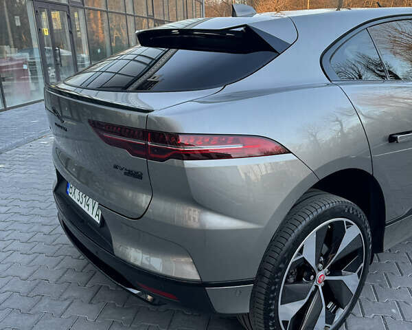 Серый Ягуар I-Pace, объемом двигателя 0 л и пробегом 71 тыс. км за 33300 $, фото 4 на Automoto.ua