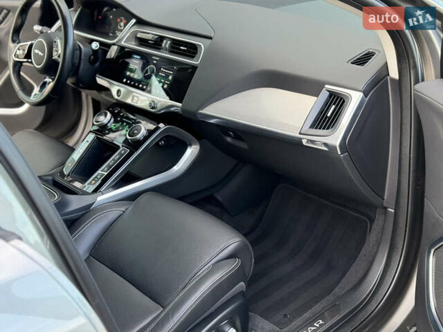 Серый Ягуар I-Pace, объемом двигателя 0 л и пробегом 109 тыс. км за 35000 $, фото 10 на Automoto.ua