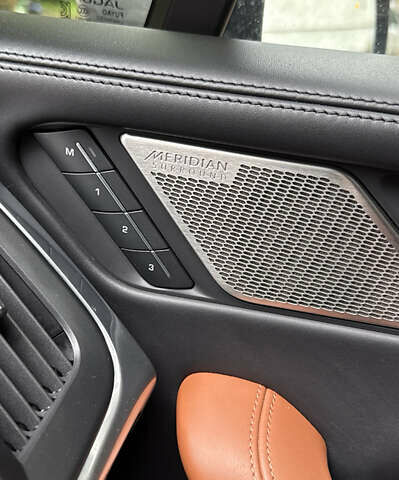 Серый Ягуар I-Pace, объемом двигателя 0 л и пробегом 159 тыс. км за 22999 $, фото 14 на Automoto.ua