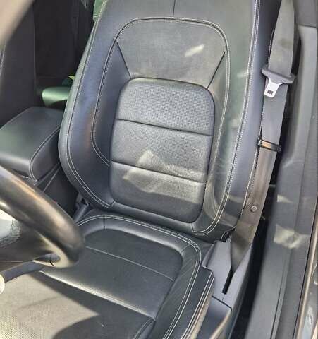 Серый Ягуар I-Pace, объемом двигателя 0 л и пробегом 145 тыс. км за 23900 $, фото 22 на Automoto.ua
