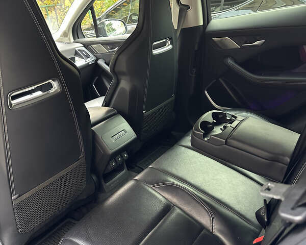 Серый Ягуар I-Pace, объемом двигателя 0 л и пробегом 94 тыс. км за 25490 $, фото 15 на Automoto.ua
