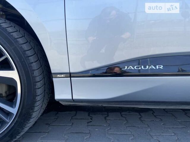Серый Ягуар I-Pace, объемом двигателя 0 л и пробегом 92 тыс. км за 29032 $, фото 9 на Automoto.ua