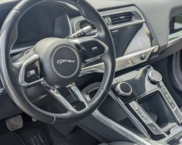 Серый Ягуар I-Pace, объемом двигателя 0 л и пробегом 152 тыс. км за 22700 $, фото 17 на Automoto.ua