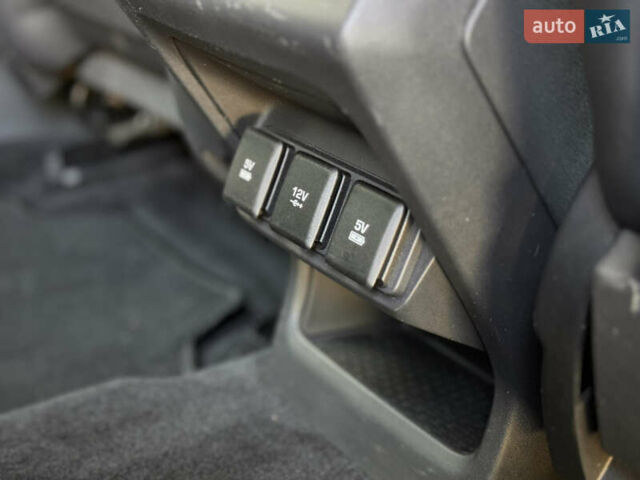 Серый Ягуар I-Pace, объемом двигателя 0 л и пробегом 142 тыс. км за 20900 $, фото 40 на Automoto.ua