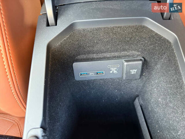 Серый Ягуар I-Pace, объемом двигателя 0 л и пробегом 159 тыс. км за 22999 $, фото 23 на Automoto.ua