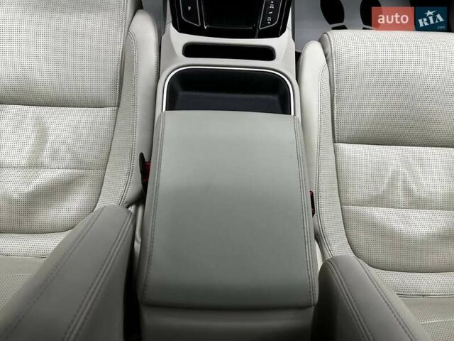 Серый Ягуар I-Pace, объемом двигателя 0 л и пробегом 152 тыс. км за 26000 $, фото 12 на Automoto.ua