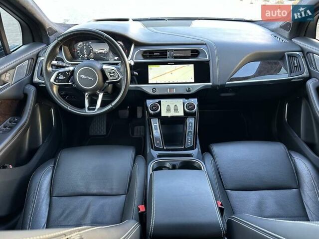 Серый Ягуар I-Pace, объемом двигателя 0 л и пробегом 94 тыс. км за 25900 $, фото 27 на Automoto.ua