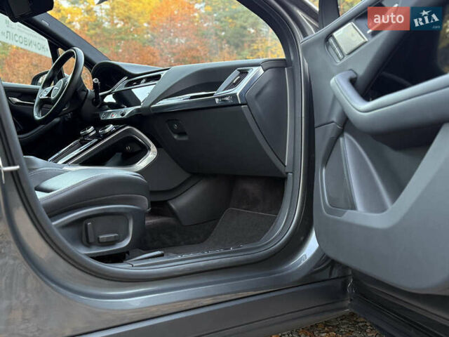 Серый Ягуар I-Pace, объемом двигателя 0 л и пробегом 172 тыс. км за 20500 $, фото 24 на Automoto.ua