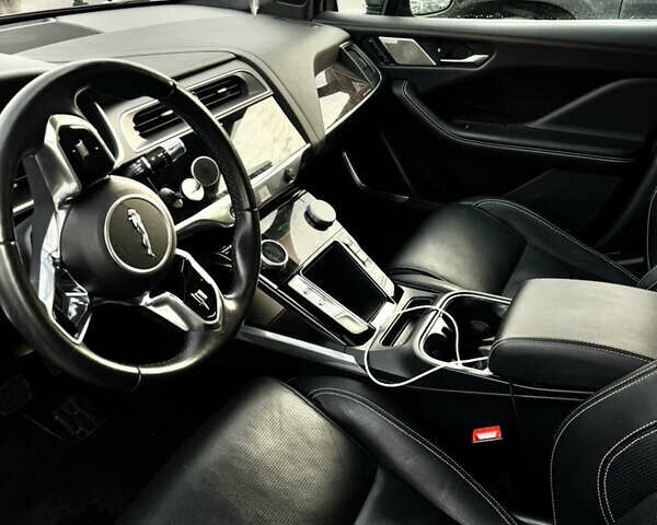 Серый Ягуар I-Pace, объемом двигателя 0 л и пробегом 122 тыс. км за 24500 $, фото 11 на Automoto.ua