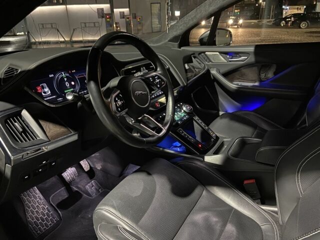 Серый Ягуар I-Pace, объемом двигателя 0 л и пробегом 125 тыс. км за 29681 $, фото 10 на Automoto.ua
