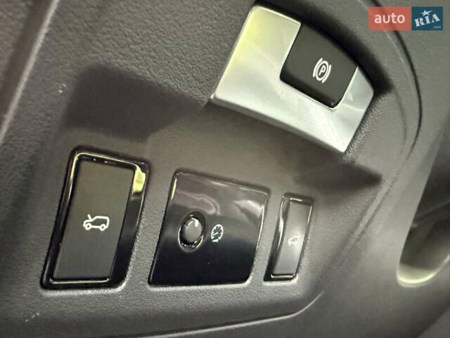 Сірий Ягуар I-Pace, об'ємом двигуна 0 л та пробігом 134 тис. км за 23900 $, фото 62 на Automoto.ua