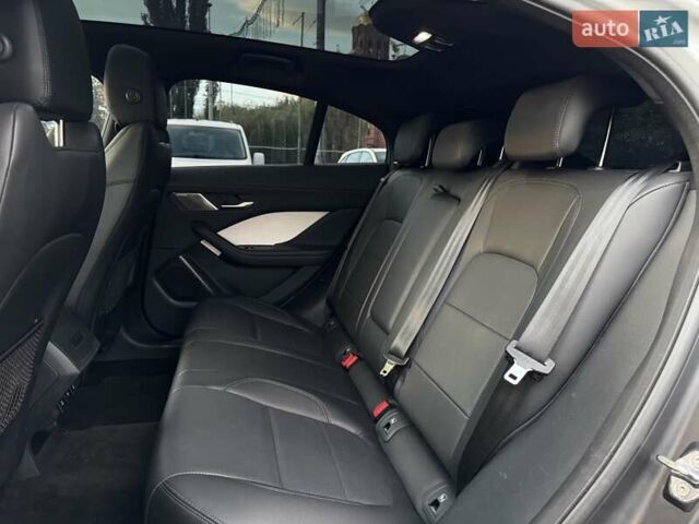 Серый Ягуар I-Pace, объемом двигателя 0 л и пробегом 209 тыс. км за 20900 $, фото 53 на Automoto.ua