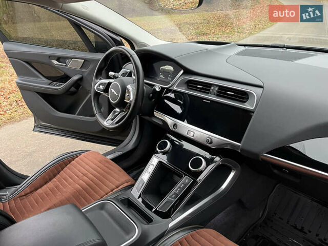 Серый Ягуар I-Pace, объемом двигателя 0 л и пробегом 131 тыс. км за 20950 $, фото 26 на Automoto.ua