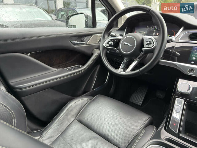 Серый Ягуар I-Pace, объемом двигателя 0 л и пробегом 112 тыс. км за 26500 $, фото 8 на Automoto.ua