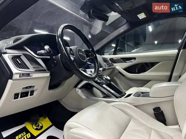 Серый Ягуар I-Pace, объемом двигателя 0 л и пробегом 152 тыс. км за 26000 $, фото 27 на Automoto.ua