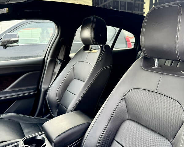 Серый Ягуар I-Pace, объемом двигателя 0 л и пробегом 122 тыс. км за 24500 $, фото 12 на Automoto.ua