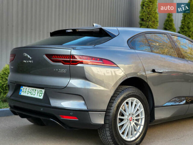 Серый Ягуар I-Pace, объемом двигателя 0 л и пробегом 112 тыс. км за 20900 $, фото 5 на Automoto.ua