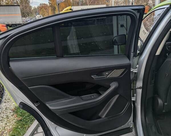 Серый Ягуар I-Pace, объемом двигателя 0 л и пробегом 169 тыс. км за 22000 $, фото 18 на Automoto.ua