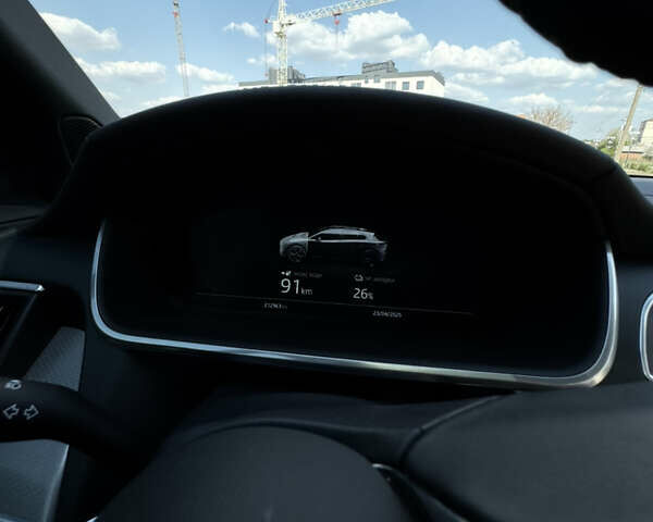 Серый Ягуар I-Pace, объемом двигателя 0 л и пробегом 212 тыс. км за 20500 $, фото 14 на Automoto.ua