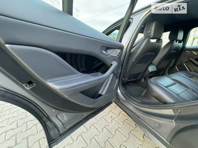 Серый Ягуар I-Pace, объемом двигателя 0 л и пробегом 149 тыс. км за 21900 $, фото 50 на Automoto.ua