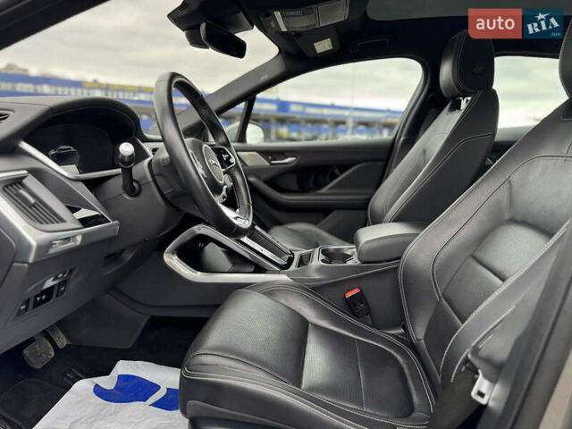 Серый Ягуар I-Pace, объемом двигателя 0 л и пробегом 150 тыс. км за 20900 $, фото 28 на Automoto.ua