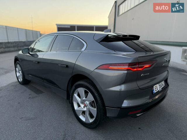 Серый Ягуар I-Pace, объемом двигателя 0 л и пробегом 132 тыс. км за 25000 $, фото 6 на Automoto.ua