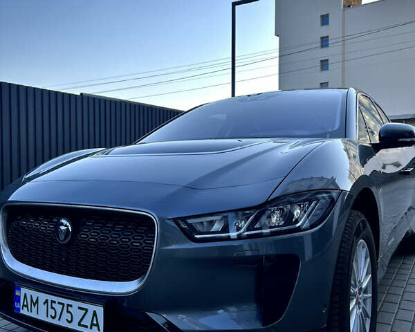 Серый Ягуар I-Pace, объемом двигателя 0 л и пробегом 60 тыс. км за 25399 $, фото 6 на Automoto.ua