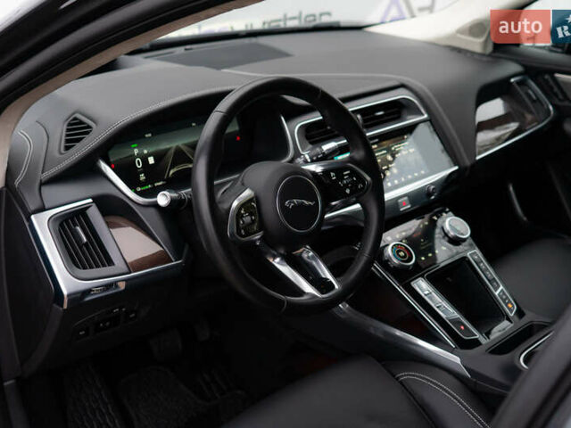 Серый Ягуар I-Pace, объемом двигателя 0 л и пробегом 78 тыс. км за 27000 $, фото 29 на Automoto.ua