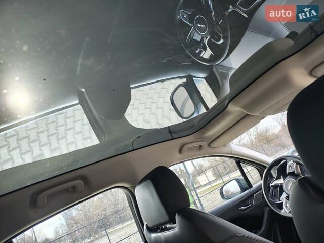 Серый Ягуар I-Pace, объемом двигателя 0 л и пробегом 127 тыс. км за 20999 $, фото 10 на Automoto.ua