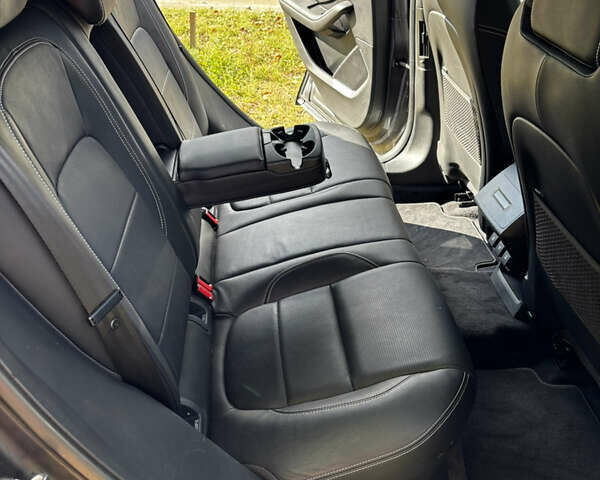 Серый Ягуар I-Pace, объемом двигателя 0 л и пробегом 49 тыс. км за 25000 $, фото 23 на Automoto.ua