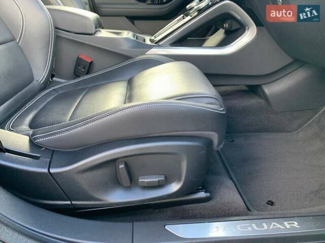 Серый Ягуар I-Pace, объемом двигателя 0 л и пробегом 147 тыс. км за 23499 $, фото 42 на Automoto.ua