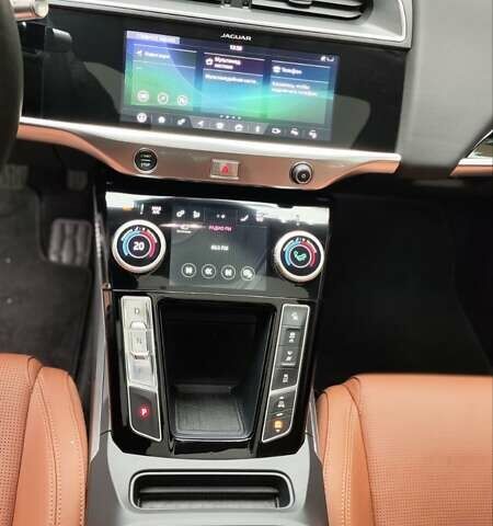 Серый Ягуар I-Pace, объемом двигателя 0 л и пробегом 66 тыс. км за 25500 $, фото 84 на Automoto.ua