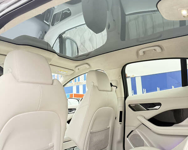 Серый Ягуар I-Pace, объемом двигателя 0 л и пробегом 86 тыс. км за 25500 $, фото 17 на Automoto.ua
