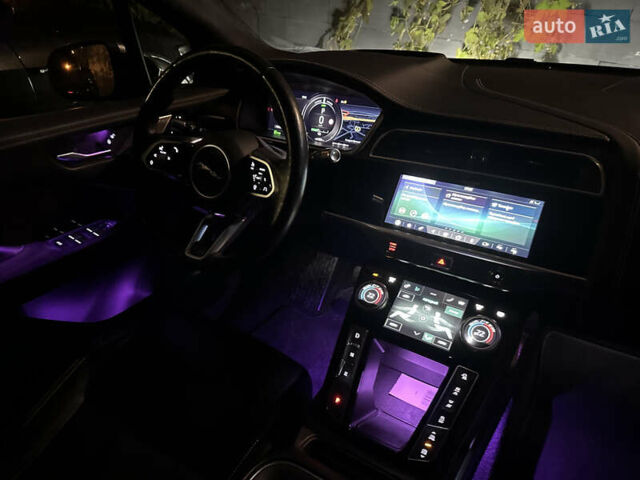 Серый Ягуар I-Pace, объемом двигателя 0 л и пробегом 163 тыс. км за 26500 $, фото 2 на Automoto.ua