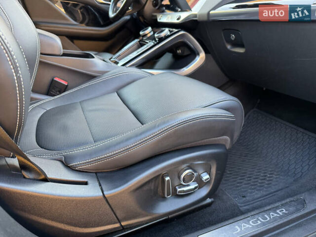 Сірий Ягуар I-Pace, об'ємом двигуна 0 л та пробігом 92 тис. км за 20999 $, фото 38 на Automoto.ua