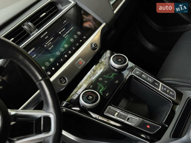 Серый Ягуар I-Pace, объемом двигателя 0 л и пробегом 158 тыс. км за 22950 $, фото 29 на Automoto.ua