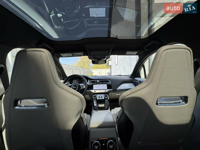 Серый Ягуар I-Pace, объемом двигателя 0 л и пробегом 72 тыс. км за 26000 $, фото 27 на Automoto.ua