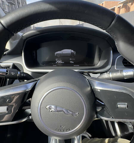 Серый Ягуар I-Pace, объемом двигателя 0 л и пробегом 74 тыс. км за 25500 $, фото 16 на Automoto.ua