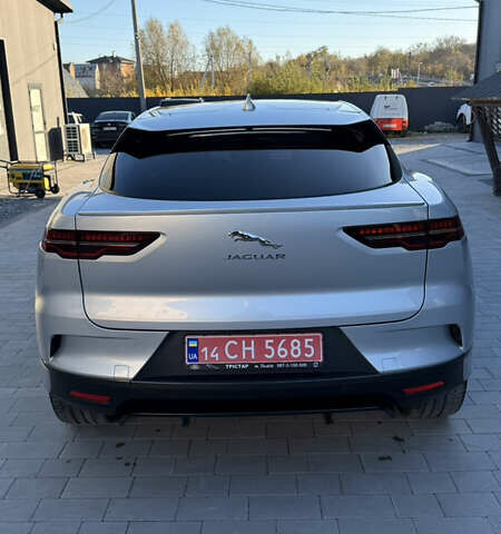 Серый Ягуар I-Pace, объемом двигателя 0 л и пробегом 87 тыс. км за 28300 $, фото 7 на Automoto.ua