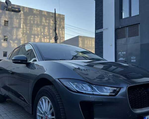 Серый Ягуар I-Pace, объемом двигателя 0 л и пробегом 60 тыс. км за 25399 $, фото 1 на Automoto.ua