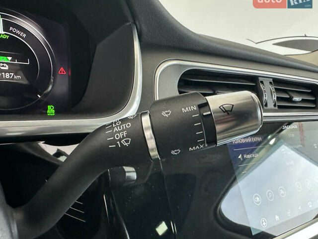 Серый Ягуар I-Pace, объемом двигателя 0 л и пробегом 68 тыс. км за 28950 $, фото 25 на Automoto.ua