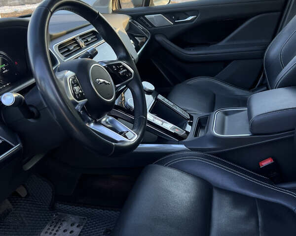 Серый Ягуар I-Pace, объемом двигателя 0 л и пробегом 60 тыс. км за 25399 $, фото 20 на Automoto.ua