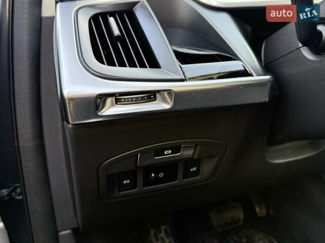 Серый Ягуар I-Pace, объемом двигателя 0 л и пробегом 112 тыс. км за 22999 $, фото 42 на Automoto.ua