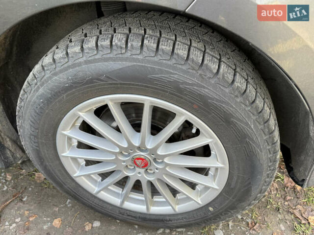 Серый Ягуар I-Pace, объемом двигателя 0 л и пробегом 112 тыс. км за 22999 $, фото 51 на Automoto.ua