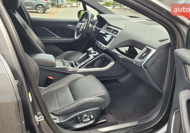 Серый Ягуар I-Pace, объемом двигателя 0 л и пробегом 94 тыс. км за 32000 $, фото 2 на Automoto.ua
