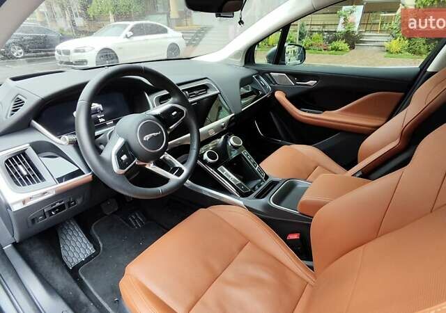 Серый Ягуар I-Pace, объемом двигателя 0 л и пробегом 66 тыс. км за 25500 $, фото 104 на Automoto.ua