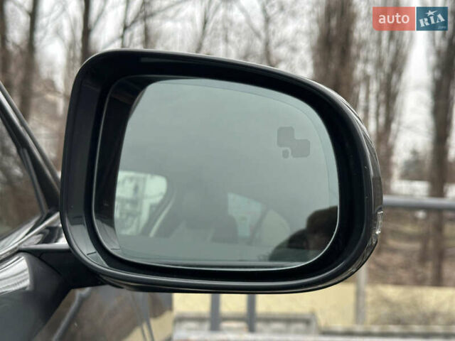 Серый Ягуар I-Pace, объемом двигателя 0 л и пробегом 94 тыс. км за 22900 $, фото 27 на Automoto.ua