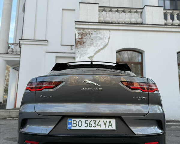 Серый Ягуар I-Pace, объемом двигателя 0 л и пробегом 59 тыс. км за 23850 $, фото 22 на Automoto.ua
