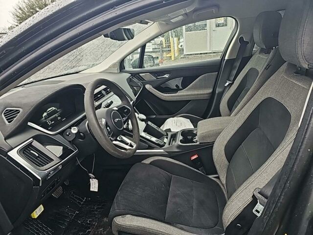 Серый Ягуар I-Pace, объемом двигателя 0 л и пробегом 83 тыс. км за 23900 $, фото 4 на Automoto.ua